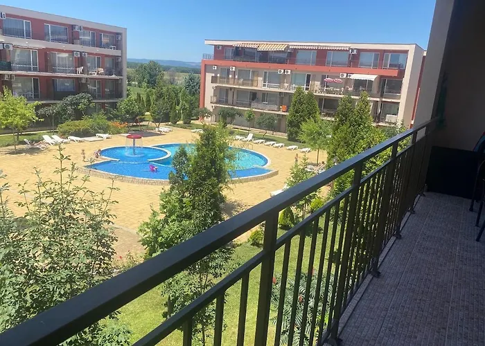 Апартамент Pool View, 2 Bedroom *