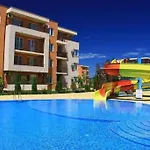 Pool View, 2 Bedroom Sluneční pobřeží